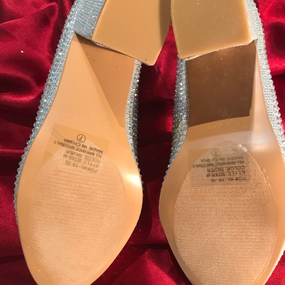 Sparkling silver heels with small crystals - Picture 12 of 12